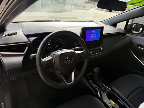 Used 2024 Toyota Corolla SE w/ SE Package AWD/4WD image 13