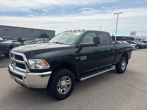 Used 2015 RAM 2500 Tradesman w/ Chrome Appearance Group AWD/4WD image 2