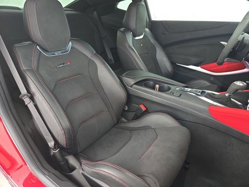 Used 2022 Chevrolet Camaro ZL1 RWD image 30