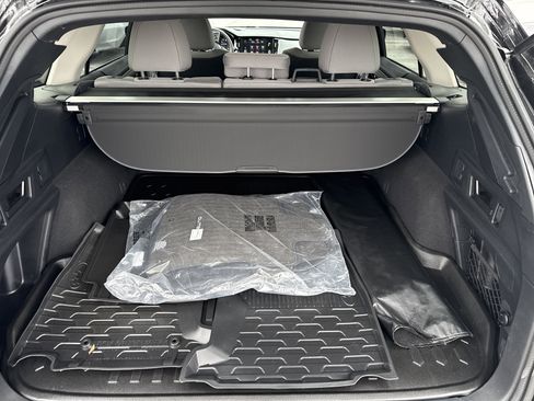 Used 2024 Subaru Outback Premium image 13