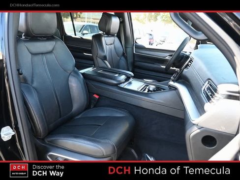 Used 2024 Jeep Wagoneer L Series II image 22