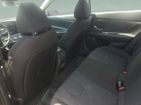 New 2026 Hyundai Elantra SE image 7