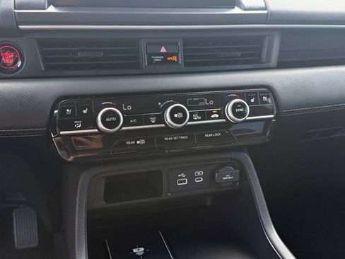 Used 2023 Honda Pilot Elite image 21