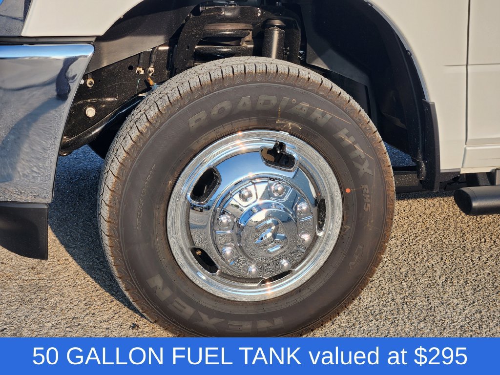 New 2026 RAM 3500 Tradesman AWD/4WD image 9