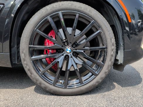 Used 2022 BMW X5 xDrive40i w/ M Sport Package AWD/4WD image 14