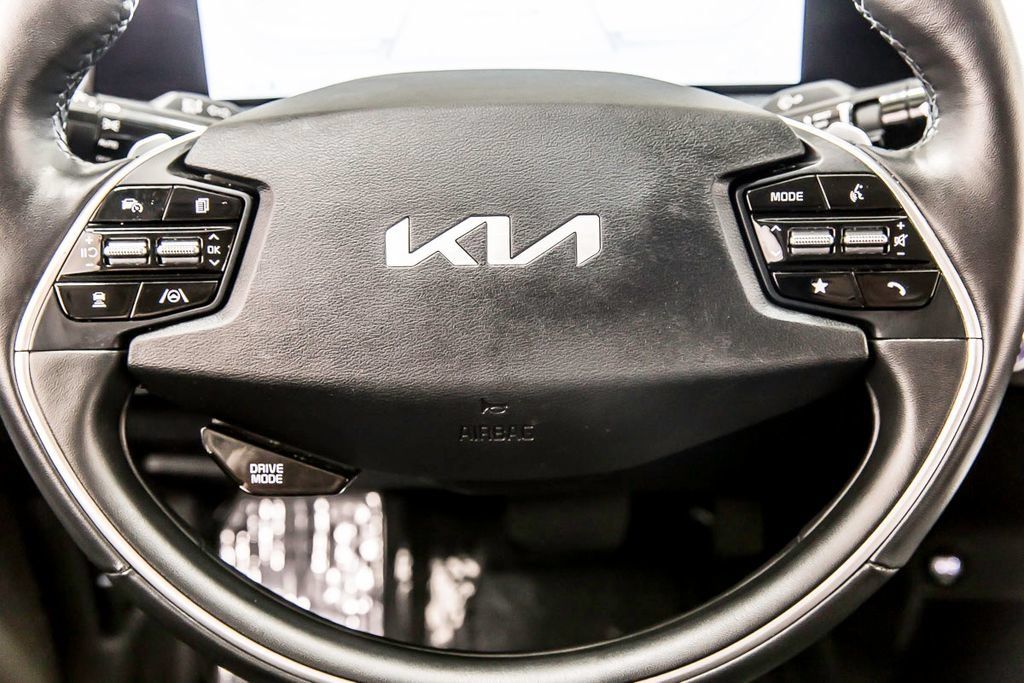 Used 2023 Kia EV6 Wind AWD/4WD image 25