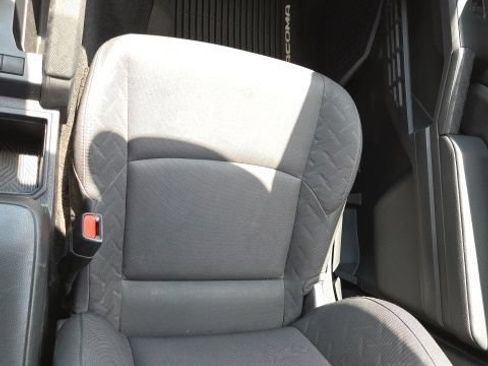 Used 2024 Toyota Tacoma SR AWD/4WD image 20