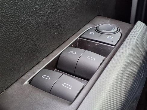 New 2026 GMC Canyon Elevation w/ Convenience Package image 16