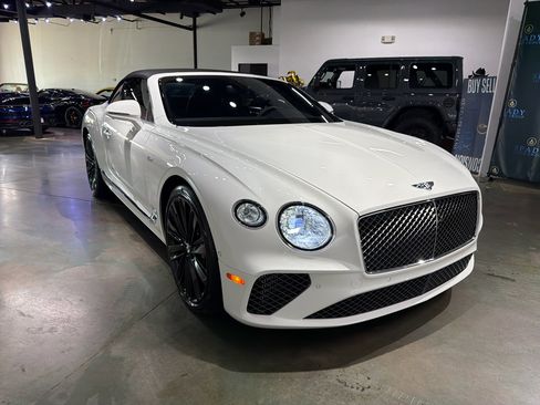 Used 2022 Bentley Continental GT Speed image 12