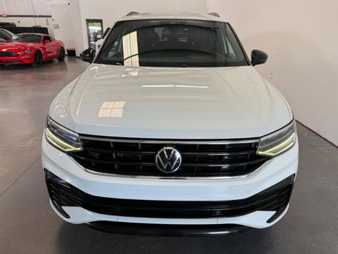 Used 2022 Volkswagen Tiguan SE R-Line FWD image 5