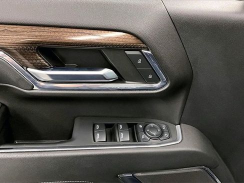 Used 2024 Chevrolet Silverado 2500 LT w/ All Star Edition image 29