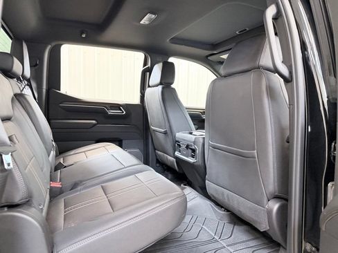 Used 2024 Chevrolet Silverado 1500 High Country w/ High Country Premium Package AWD/4WD image 32