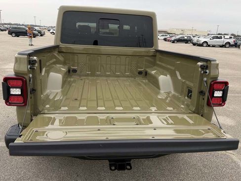 New 2026 Jeep Gladiator Rubicon image 27