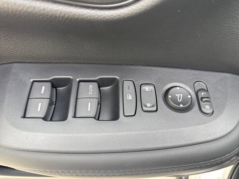 New 2026 Honda HR-V LX image 13