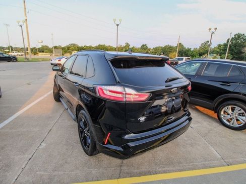 Used 2024 Ford Edge SE w/ Black Appearance Package AWD/4WD image 4
