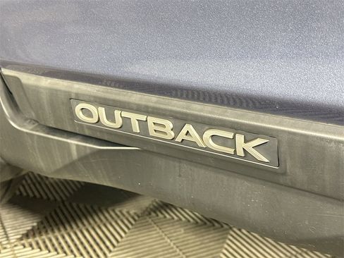 Used 2015 Subaru Outback 2.5i Limited image 28