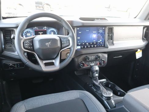 New 2025 Ford Bronco Big Bend image 2