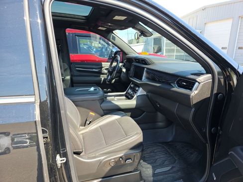 Used 2021 GMC Yukon Denali w/ LPO, Illumination Package AWD/4WD image 2