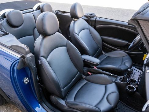 Used 2015 MINI Cooper S image 23