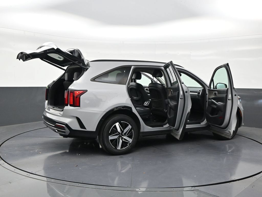 Used 2023 Kia Sorento EX w/ Panoramic Sunroof Package FWD image 29