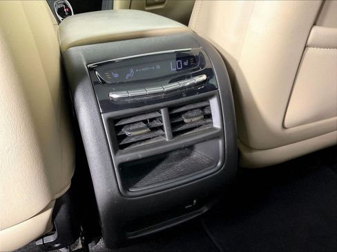 Used 2019 Cadillac XT5 Luxury AWD/4WD image 11