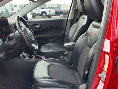 Used 2019 Jeep Compass Trailhawk image 29