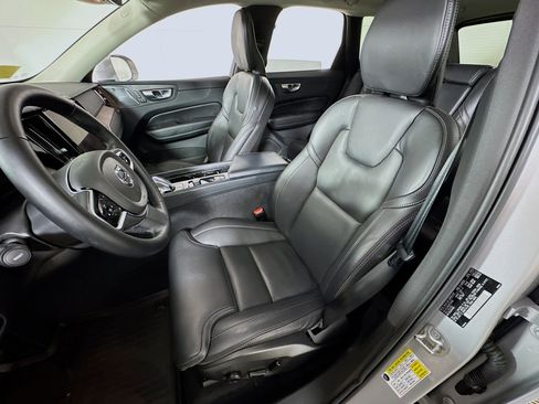 Used 2023 Volvo XC60 B5 Ultimate w/ Climate Package image 15