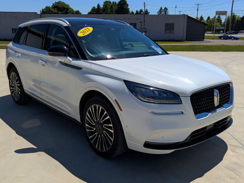 Used 2021 Lincoln Corsair Reserve w/ Equipment Group 201A AWD/4WD image 8