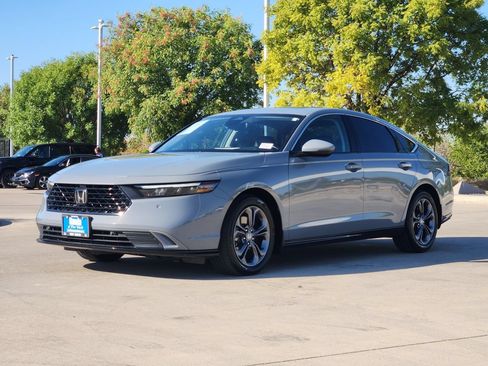 Used 2024 Honda Accord EX-L image 3
