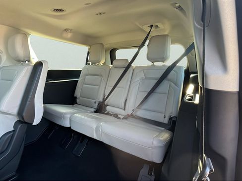 Used 2025 Lincoln Navigator L Reserve AWD/4WD image 17