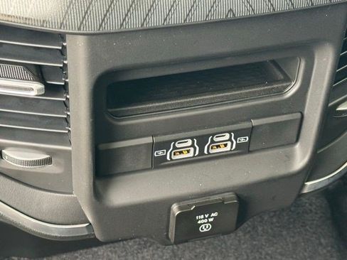 New 2026 RAM 1500 Big Horn AWD/4WD image 32