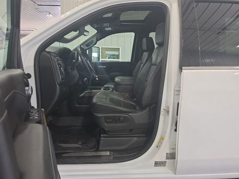 Used 2023 Chevrolet Silverado 2500 High Country w/ Z71 Off-Road Package AWD/4WD image 23