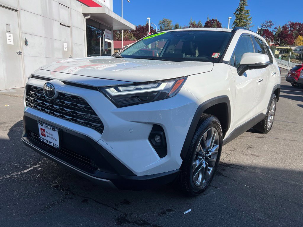 Used 2025 Toyota RAV4 Limited w/ Advanced Technology Package AWD/4WD image 8