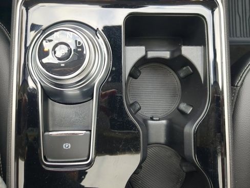 Used 2020 Ford Edge SEL w/ Convenience Package image 17