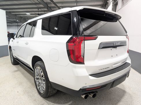 Used 2023 GMC Yukon XL Denali Ultimate image 5