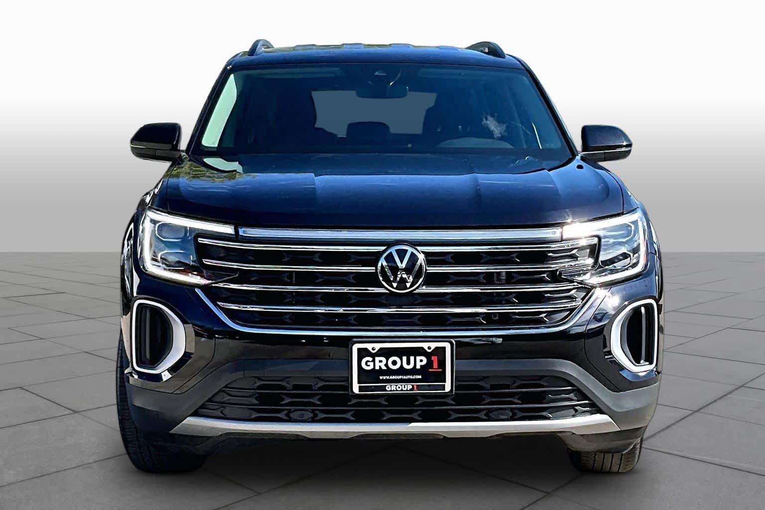 Used 2024 Volkswagen Atlas SE FWD image 4