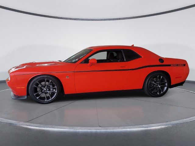 Certified 2022 Dodge Challenger R/T Scat Pack w/ Scat Pack Stripe RWD image 5