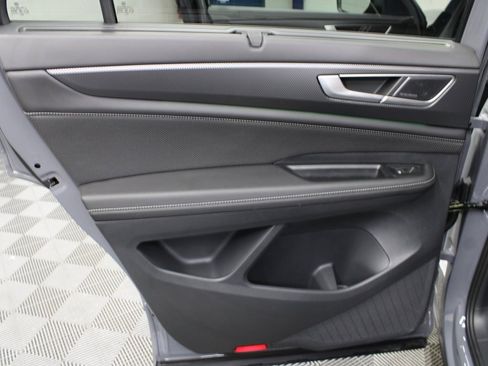 Used 2024 Volkswagen Atlas Cross Sport SEL Premium R-Line image 60