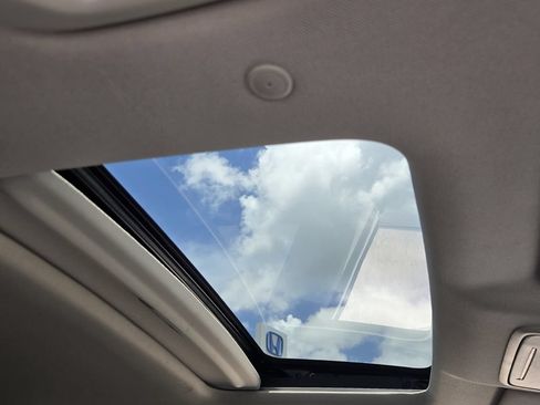 Certified 2025 Honda CR-V EX image 17