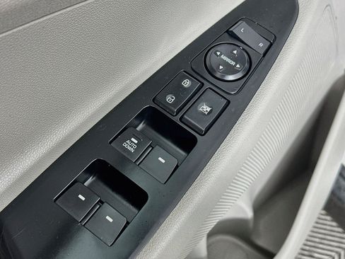 Used 2019 Hyundai Tucson SE AWD/4WD image 17