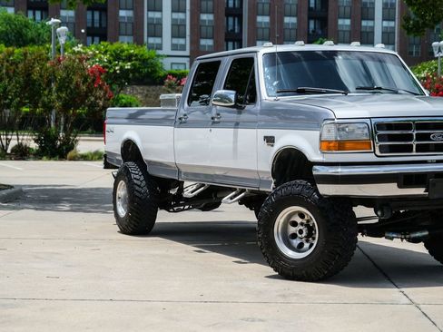 Used 1997 Ford F350 4x4 Crew Cab image 2