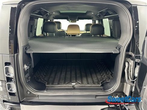 Used 2025 Land Rover Defender 110 V8 image 47