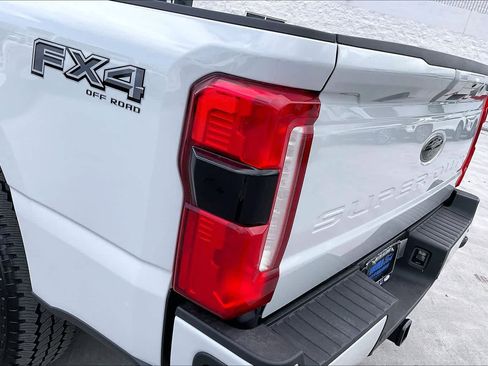 Used 2026 Ford F250 Lariat w/ Tremor Off-Road Package AWD/4WD image 32