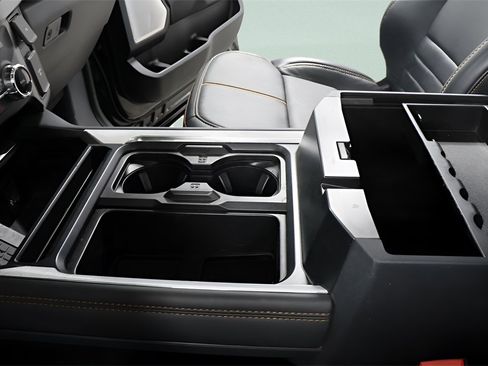 Used 2024 Ford F250 Platinum image 19