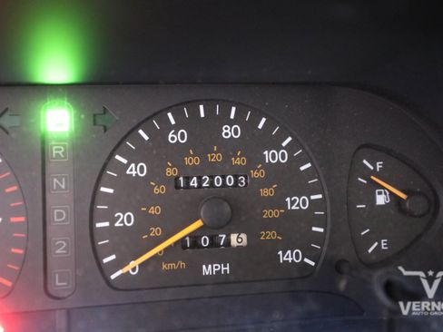 Used 1997 Toyota Avalon XL image 9