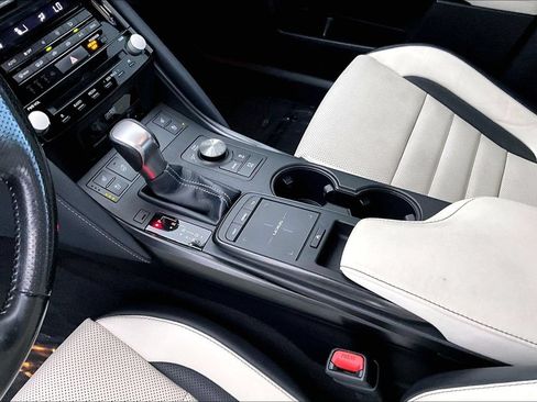 Used 2022 Lexus IS 350 F Sport RWD image 18