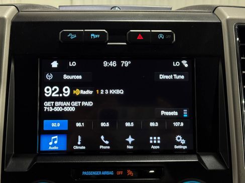 Used 2018 Ford F150 Lariat w/ Equipment Group 502A Luxury AWD/4WD image 18