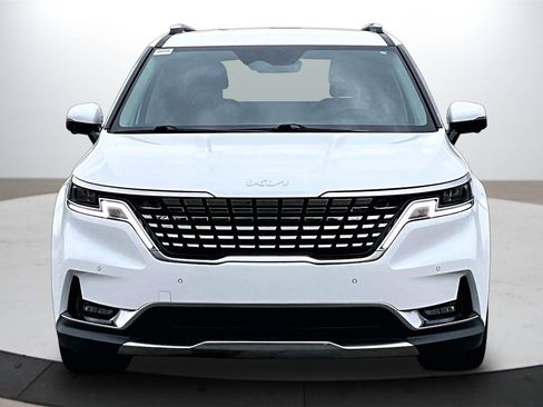 Used 2024 Kia Carnival SX image 3