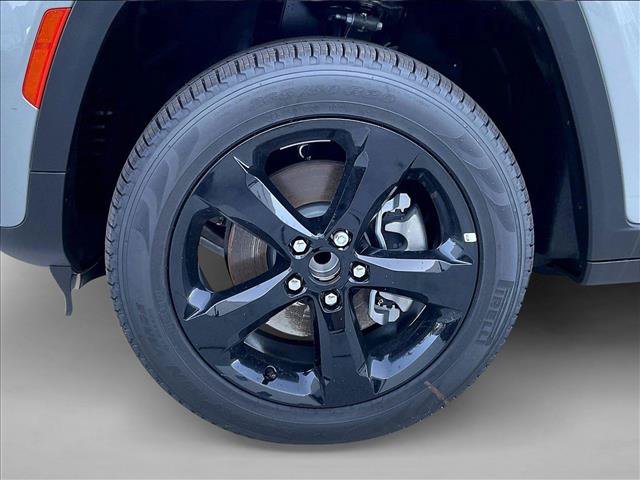 New 2026 Jeep Grand Cherokee L Limited w/ Limited Altitude Package RWD image 14