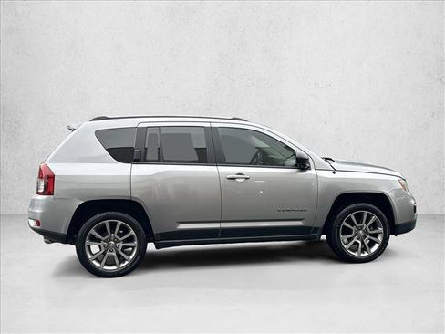 Used 2017 Jeep Compass Sport w/ Power Value Group image 4